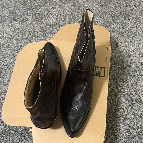 Durango Western Ankle Boots Burgundy and black embroidered Leather size 8 D - Picture 13 of 14